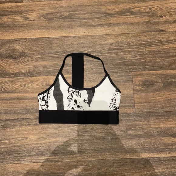 SportsBra - Picture 2 of 5